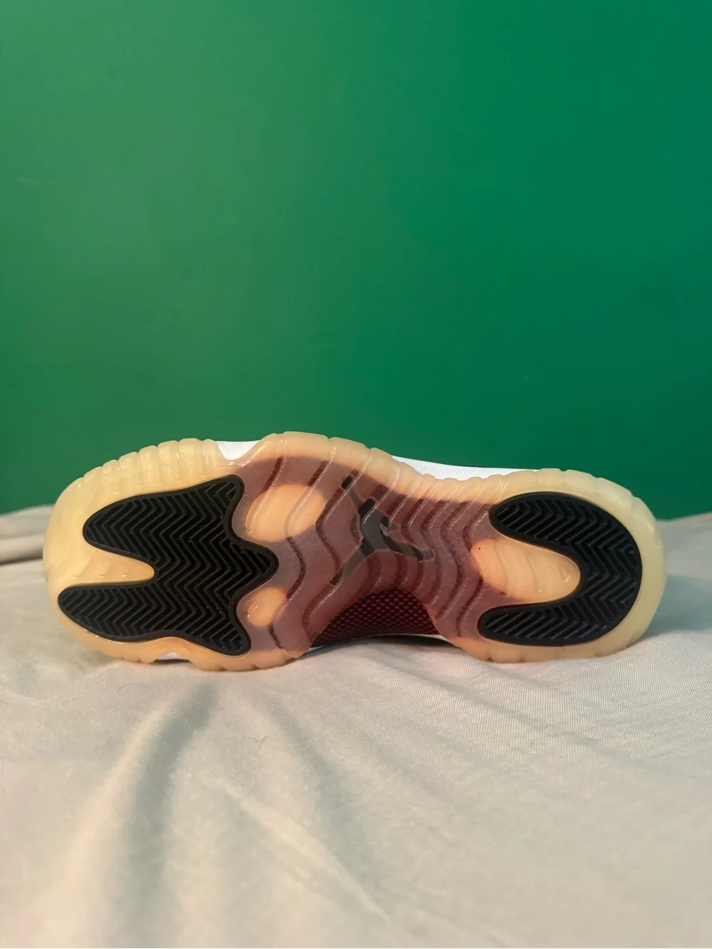 Jordan 11 72-10 size 6
